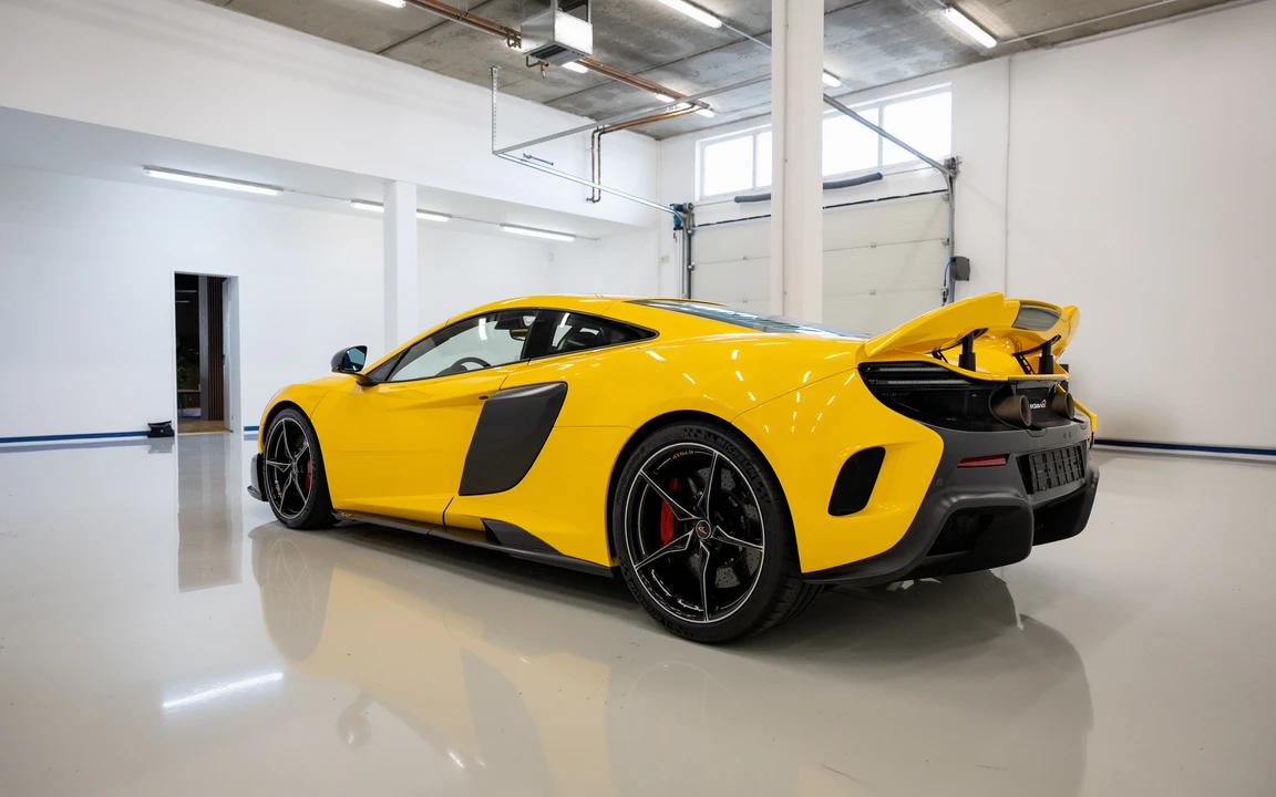 2016 McLaren 675LT - Image 7 of 31