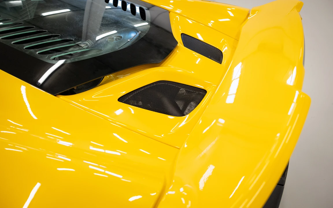 2016 McLaren 675LT - Image 30 of 31