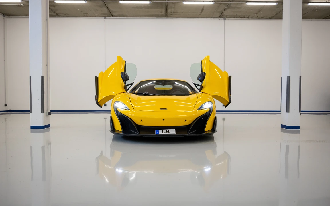 2016 McLaren 675LT - Image 13 of 31