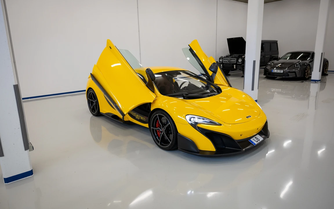 2016 McLaren 675LT - Image 12 of 31