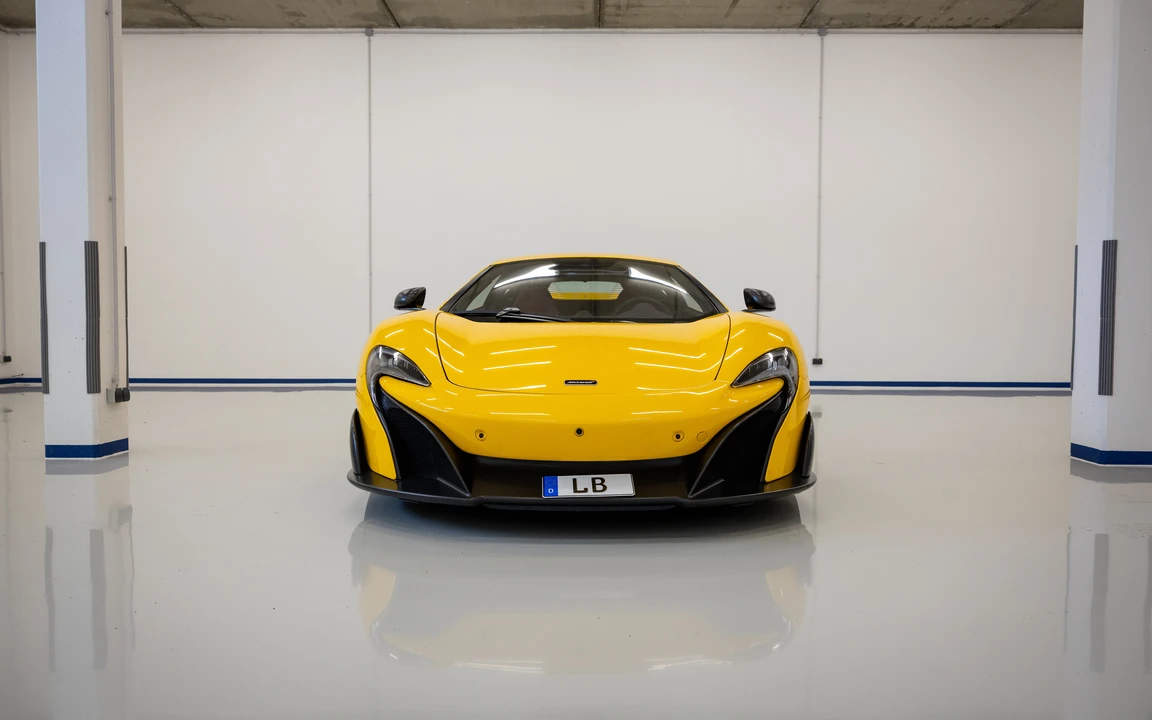 2016 McLaren 675LT - Image 2 of 31
