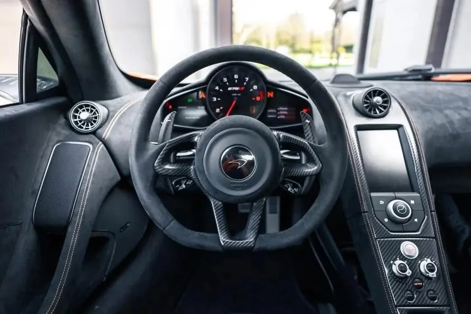 2016 McLaren 675LT Coupe - Image 6 of 10