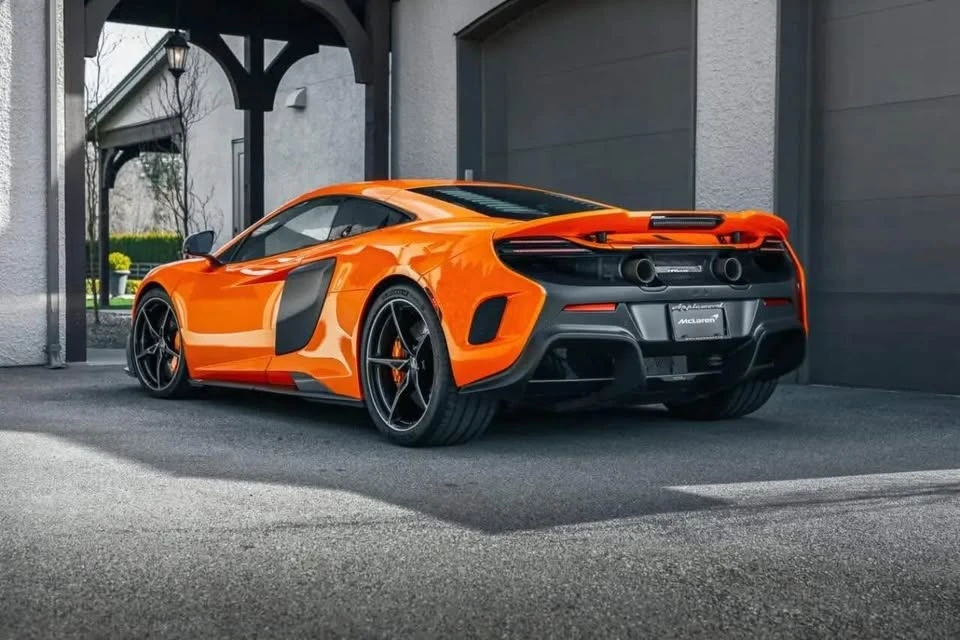 2016 McLaren 675LT Coupe - Image 8 of 10