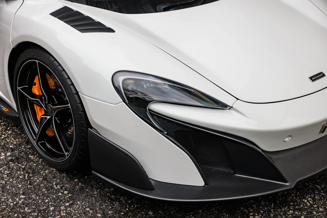 2016 McLaren 675LT Coupe - Image 14 of 31