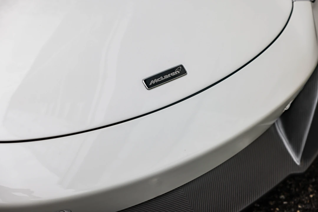 2016 McLaren 675LT Coupe - Image 15 of 31