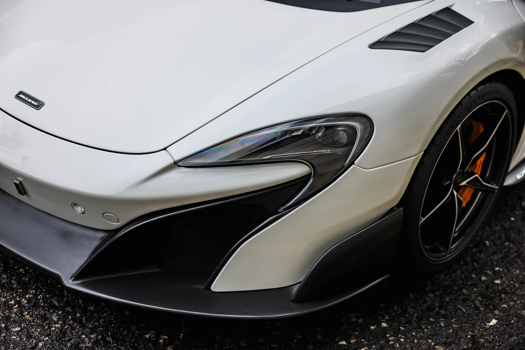 2016 McLaren 675LT Coupe - Image 16 of 31