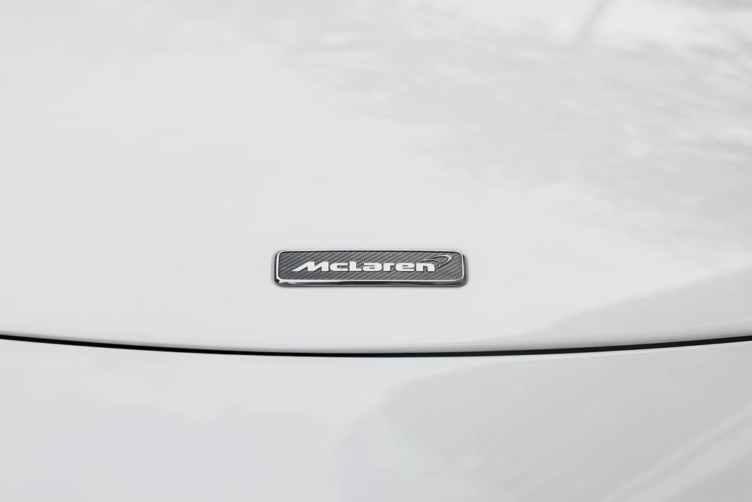 2016 McLaren 675LT Coupe - Image 31 of 31