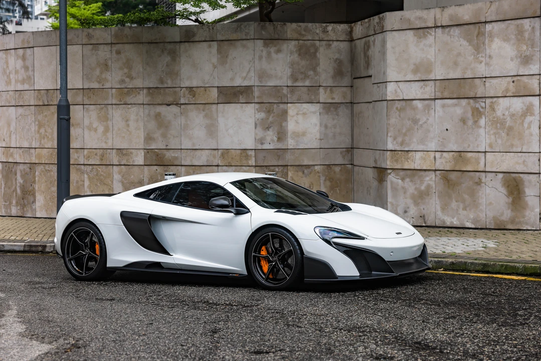 2016 McLaren 675LT Coupe - Image 9 of 31