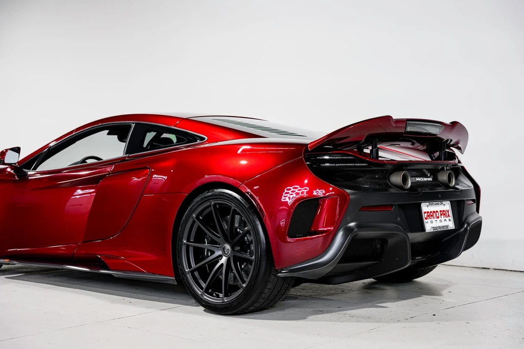 2016 McLaren 675LT Coupe - Image 29 of 31