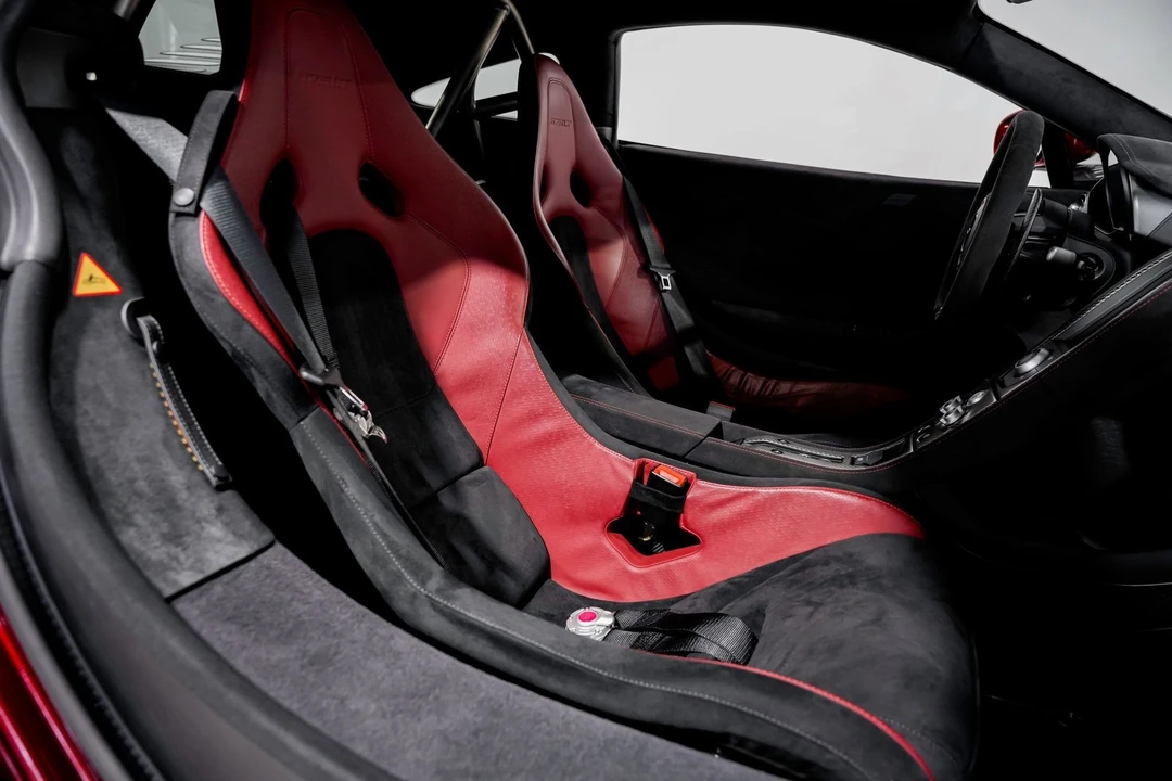 2016 McLaren 675LT Coupe - Image 21 of 31