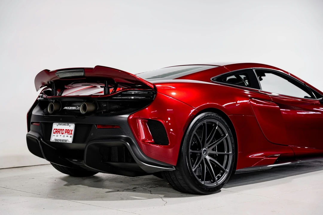 2016 McLaren 675LT Coupe - Image 30 of 31