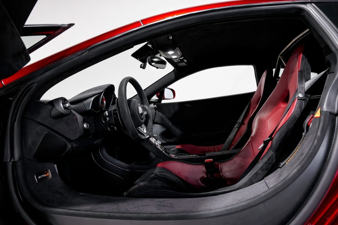 2016 McLaren 675LT Coupe - Image 18 of 31