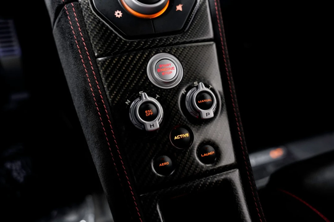 2016 McLaren 675LT Coupe - Image 15 of 31
