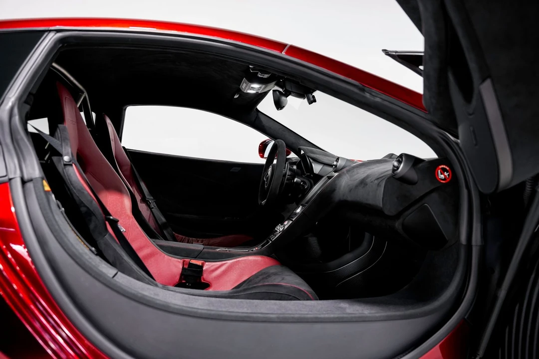 2016 McLaren 675LT Coupe - Image 22 of 31