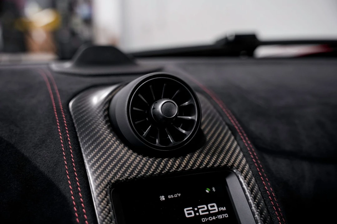 2016 McLaren 675LT Coupe - Image 12 of 31