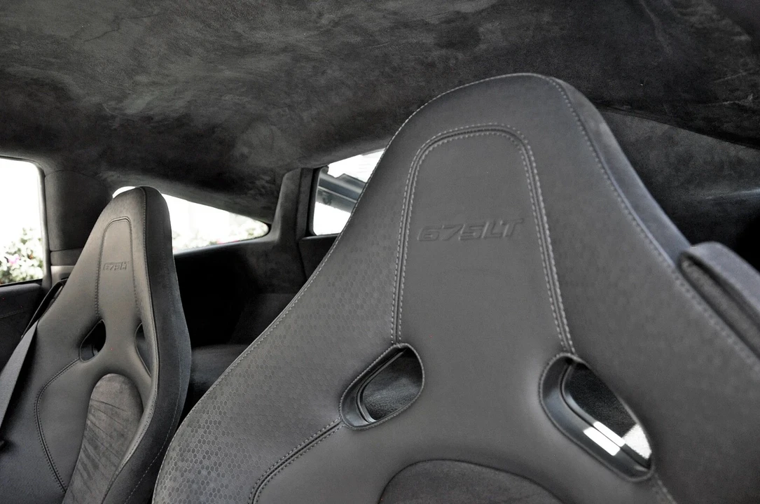 2016 McLaren 675LT Coupe - Image 15 of 21