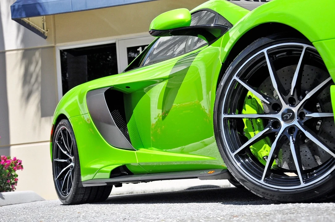 2016 McLaren 675LT Coupe - Image 4 of 21