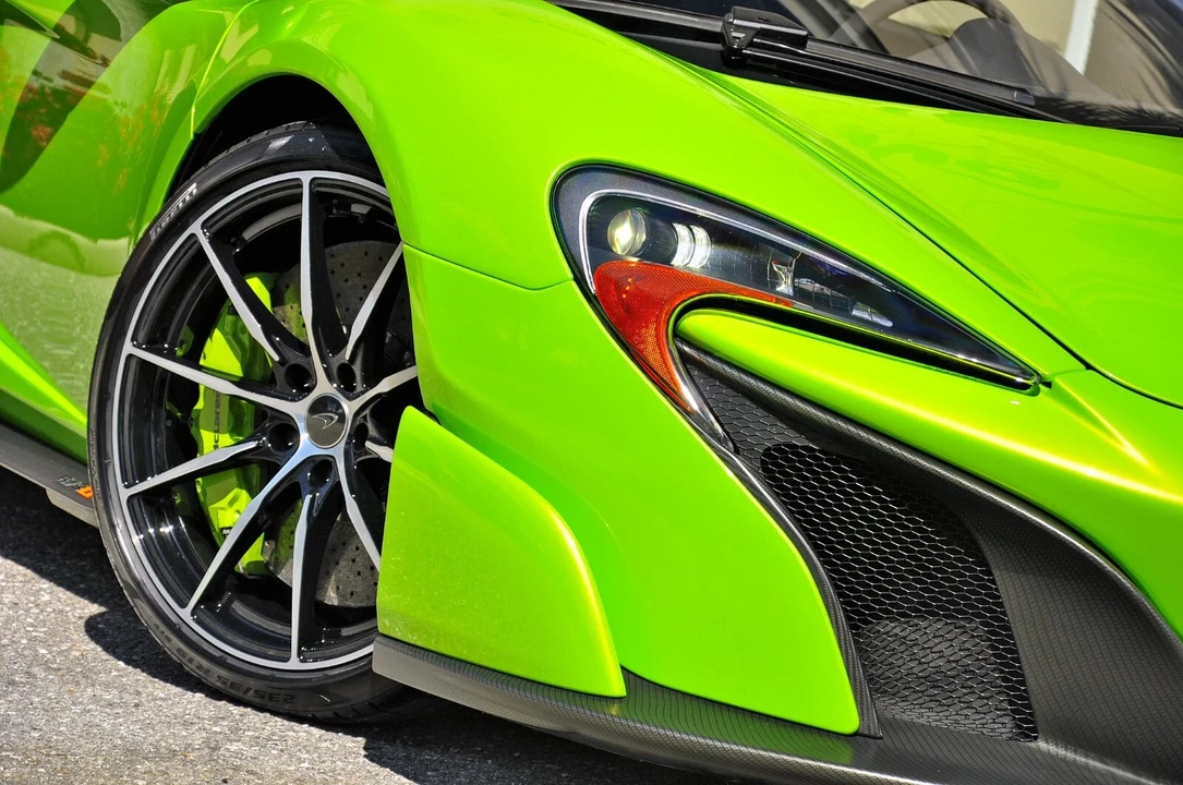 2016 McLaren 675LT Coupe - Image 3 of 21