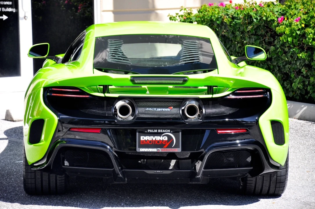 2016 McLaren 675LT Coupe - Image 9 of 21