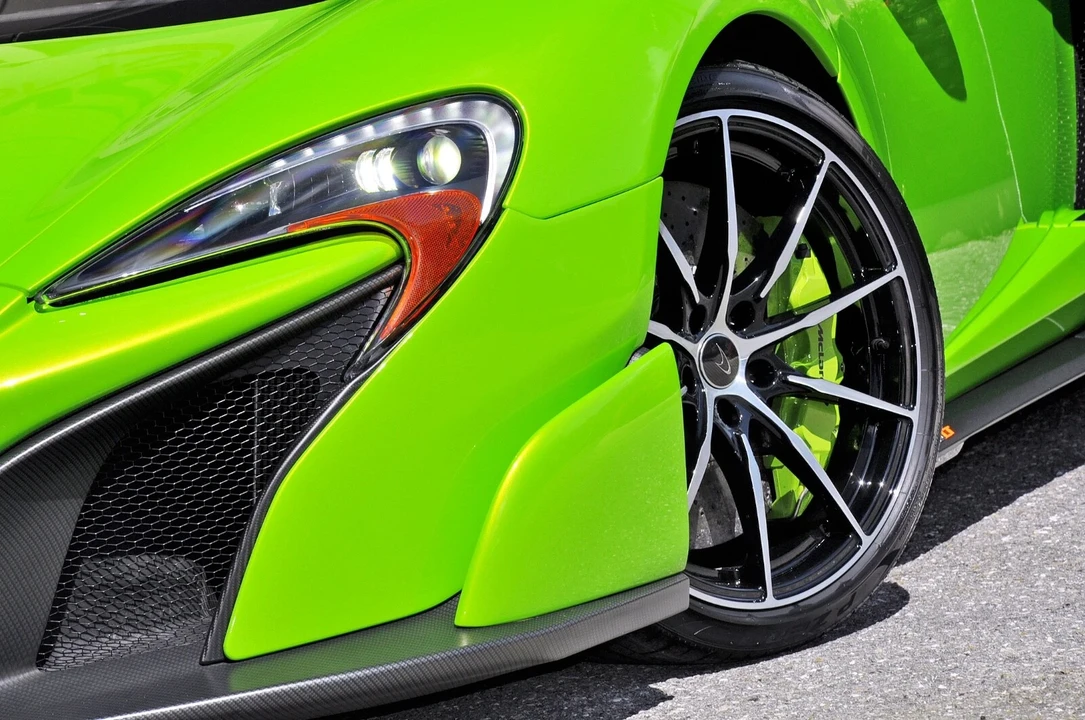 2016 McLaren 675LT Coupe - Image 19 of 21