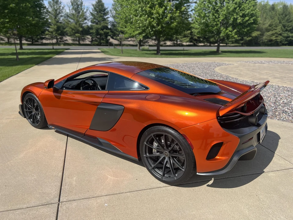 2016 McLaren 675LT Coupe - Image 13 of 31