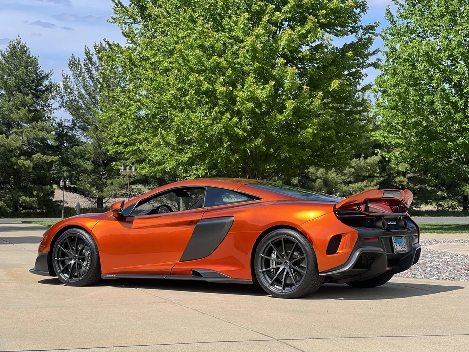 2016 McLaren 675LT Coupe - Image 12 of 31
