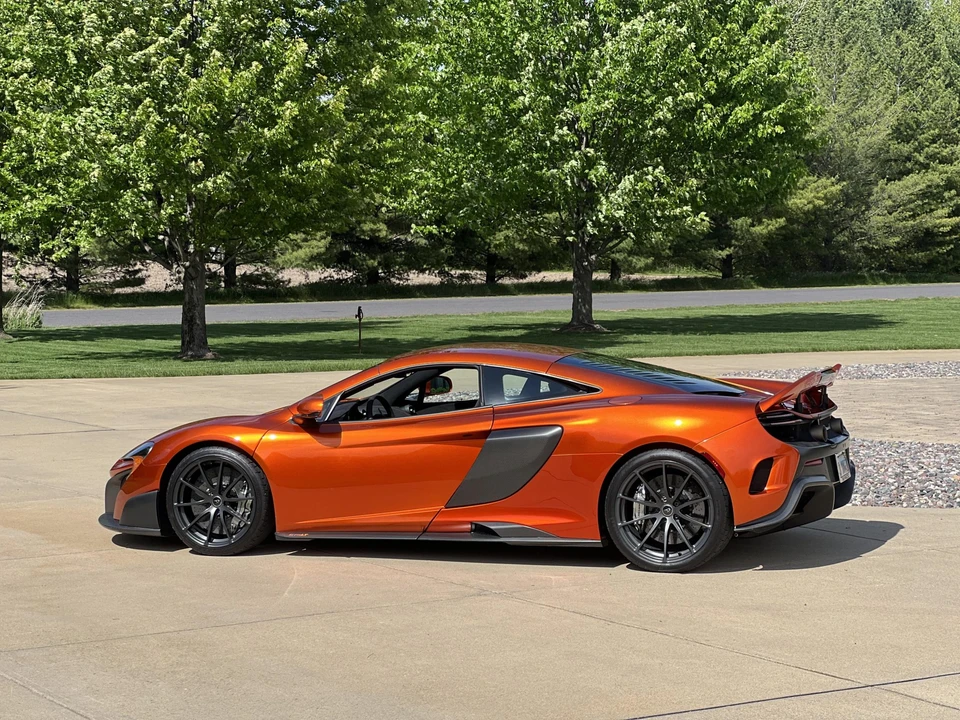 2016 McLaren 675LT Coupe - Image 10 of 31