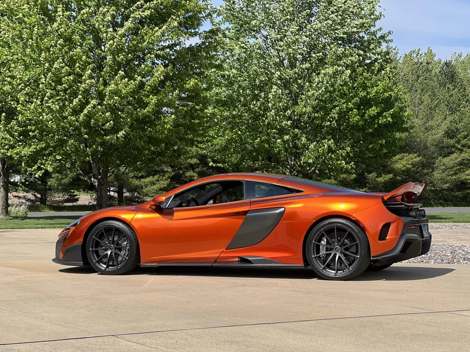 2016 McLaren 675LT Coupe - Image 9 of 31
