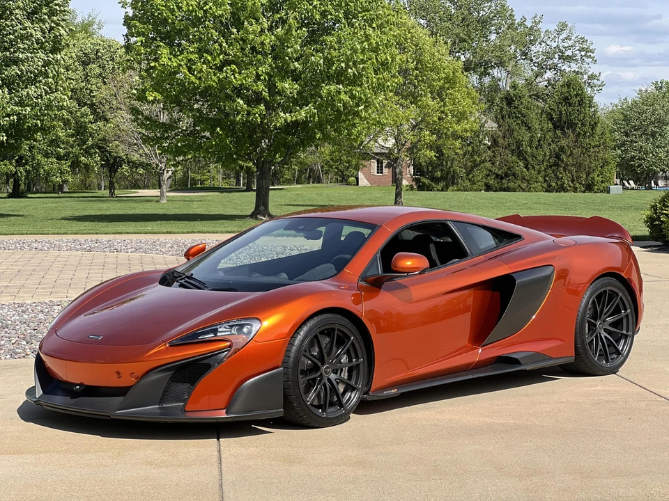 2016 McLaren 675LT Coupe - Image 5 of 31