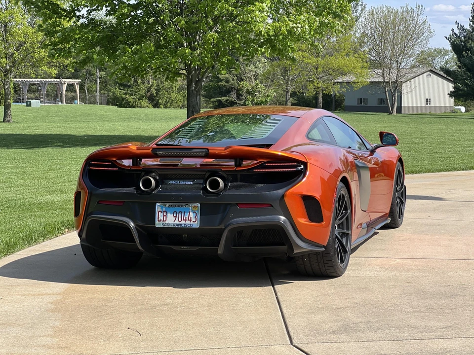 2016 McLaren 675LT Coupe - Image 15 of 31