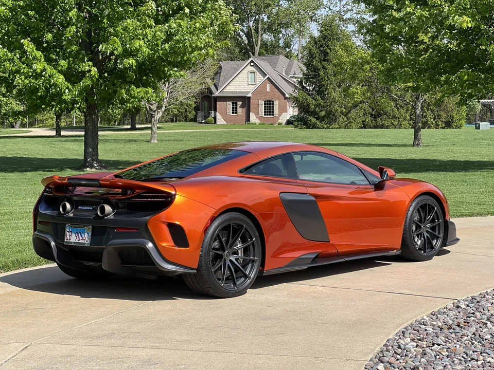 2016 McLaren 675LT Coupe - Image 18 of 31
