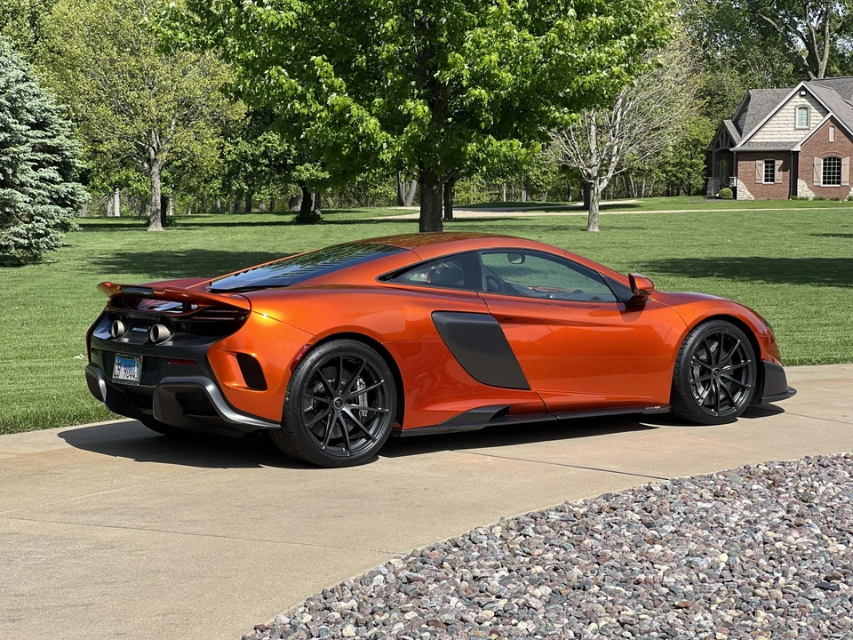 2016 McLaren 675LT Coupe - Image 20 of 31