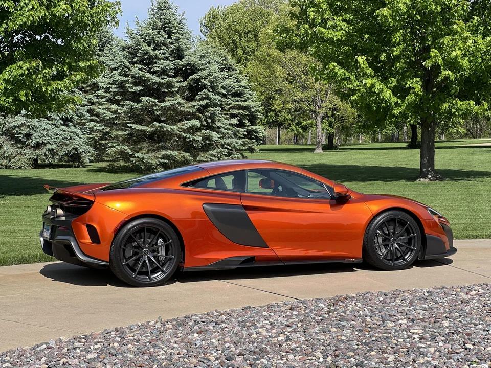 2016 McLaren 675LT Coupe - Image 21 of 31