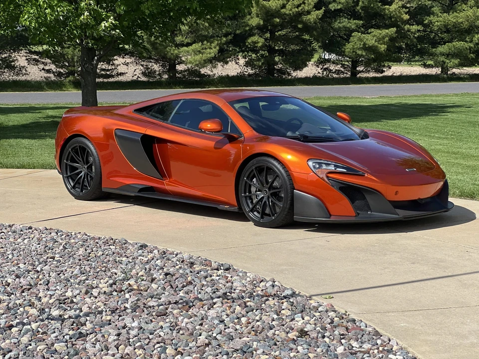 2016 McLaren 675LT Coupe - Image 27 of 31