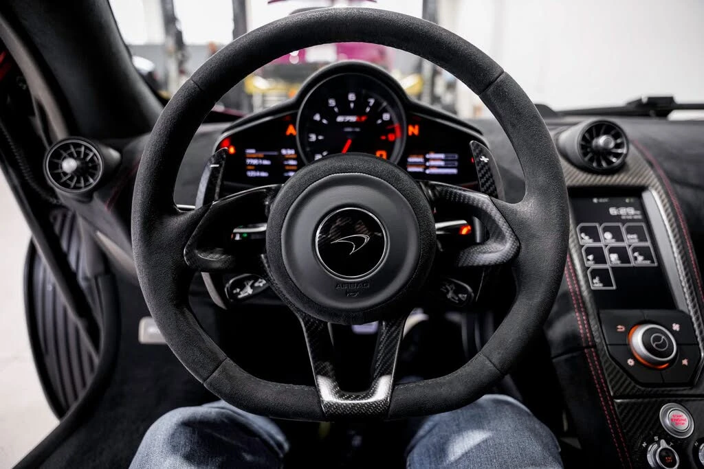 2016 McLaren 675LT Coupe - Image 11 of 31
