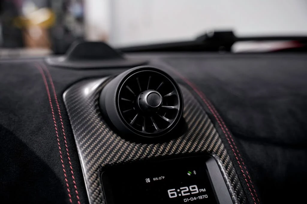 2016 McLaren 675LT Coupe - Image 12 of 31
