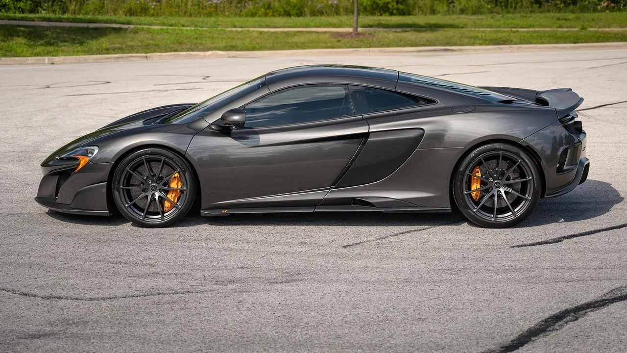 2016 McLaren 675LT Coupe - Image 31 of 31