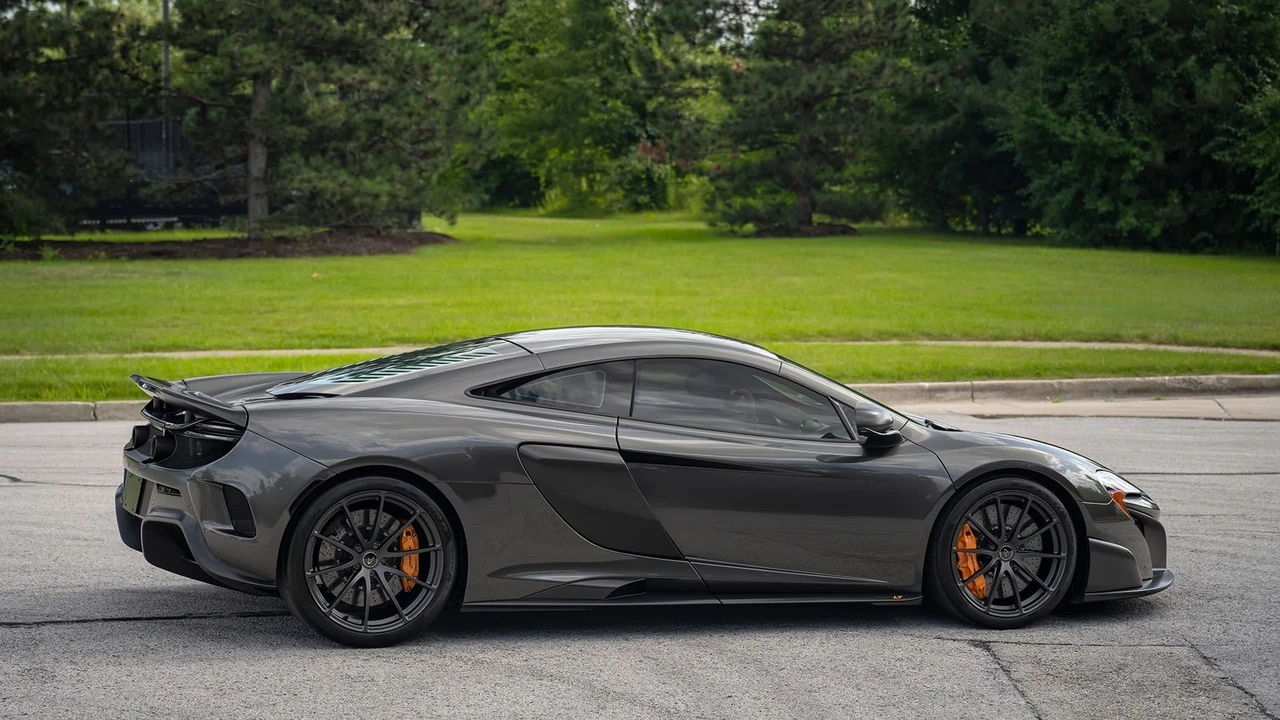 2016 McLaren 675LT Coupe - Image 27 of 31