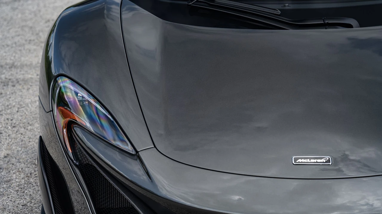 2016 McLaren 675LT Coupe - Image 2 of 31