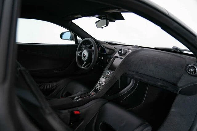 2016 McLaren 675LT Coupe - Image 26 of 31