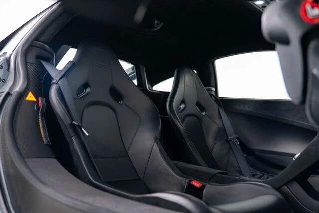 2016 McLaren 675LT Coupe - Image 27 of 31