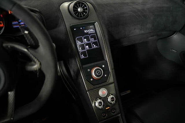2016 McLaren 675LT Coupe - Image 20 of 31