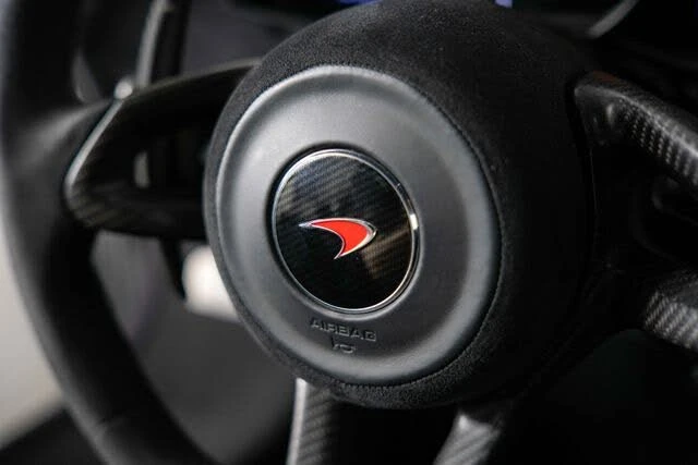 2016 McLaren 675LT Coupe - Image 24 of 31