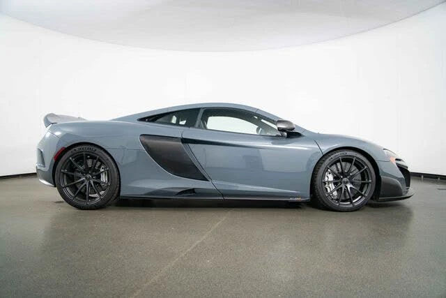 2016 McLaren 675LT Coupe - Image 9 of 31
