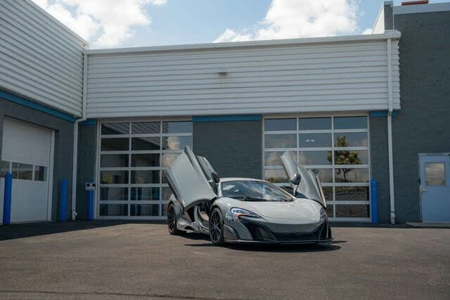 2016 McLaren 675LT Coupe - Image 29 of 31