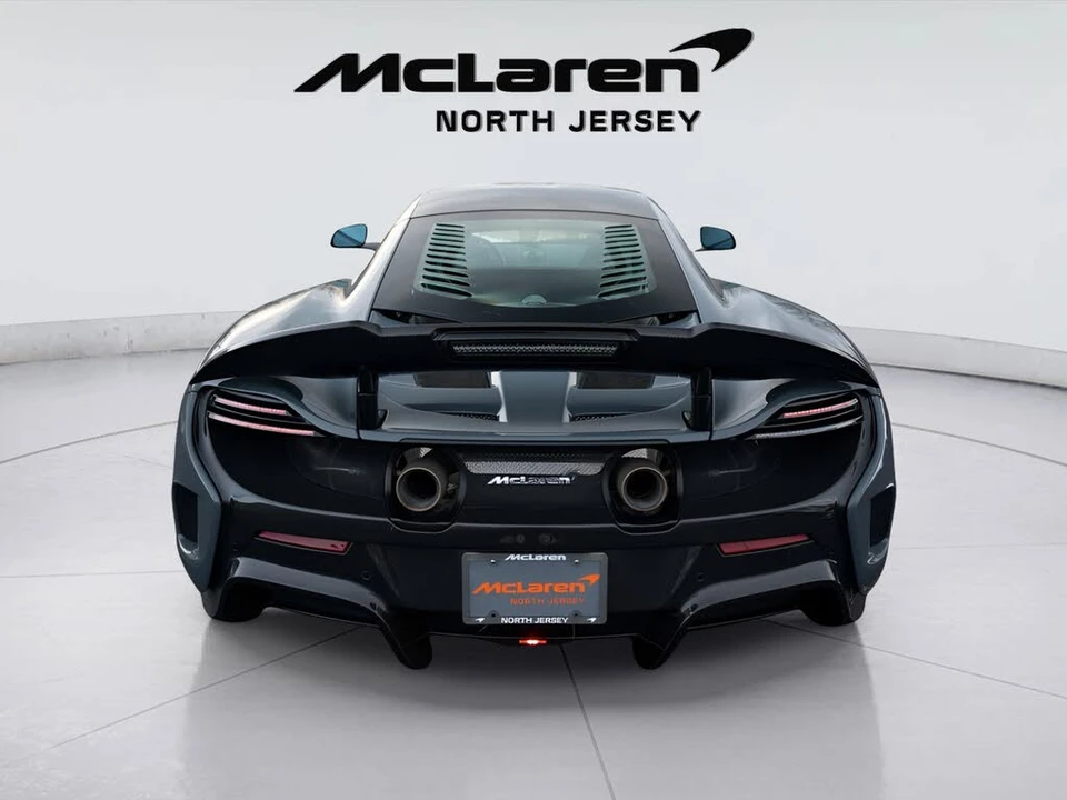 2016 McLaren 675LT Coupe - Image 9 of 31