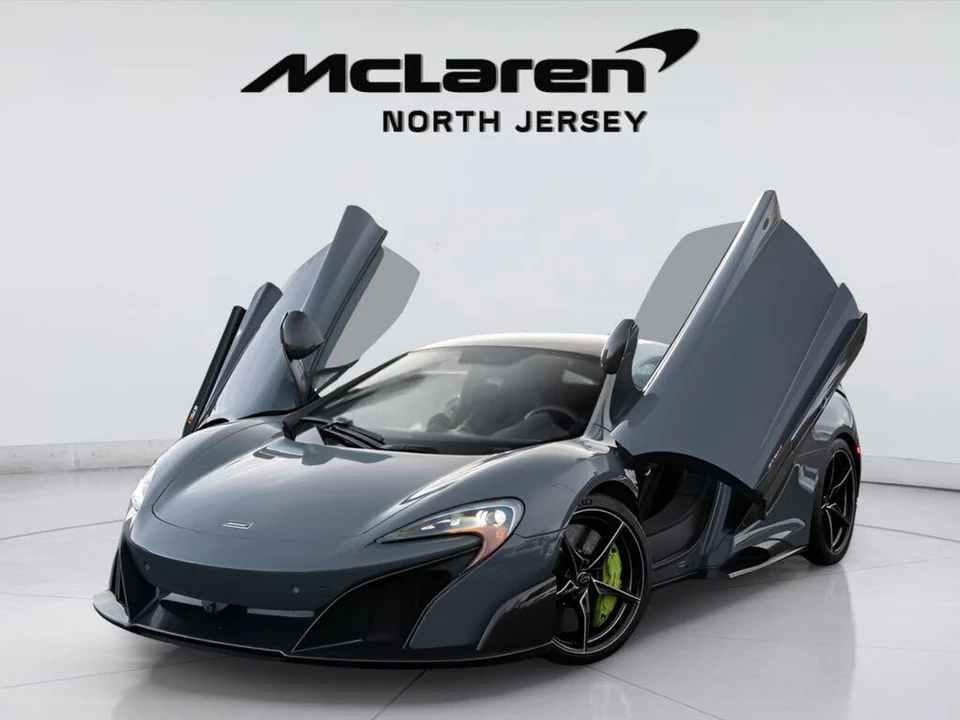 2016 McLaren 675LT Coupe - Image 2 of 31