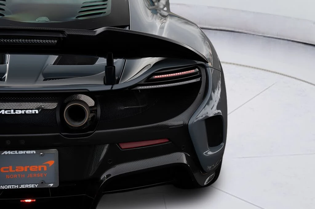 2016 McLaren 675LT Coupe - Image 24 of 31