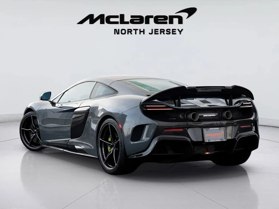 2016 McLaren 675LT Coupe - Image 5 of 31