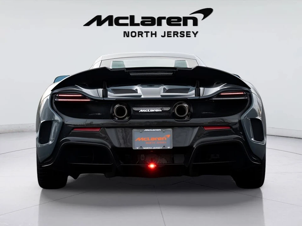 2016 McLaren 675LT Coupe - Image 7 of 31